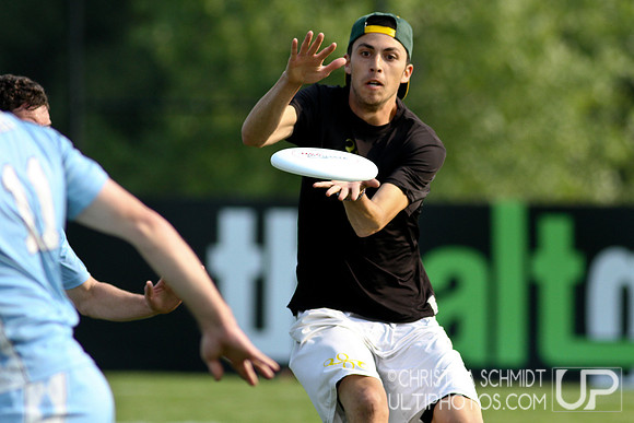 2012 USAU D-I College Championships Saturday Action