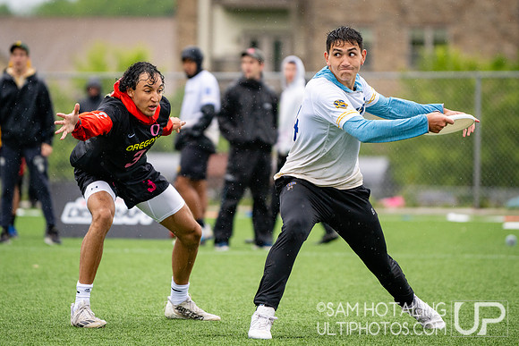 Pre-quarterfinals at USAU DI College Championships