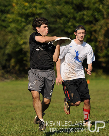 Hucks off the Hilltop -- Saturday Round 4 photo