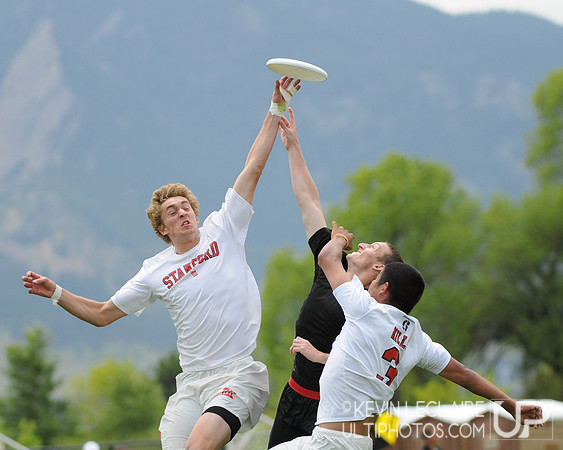 Saturday 12:30pm round -- 2011 USAU College Championships