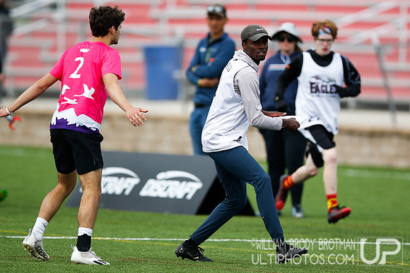 Day 2 of USA Ultimate 2022 D-III College Championships