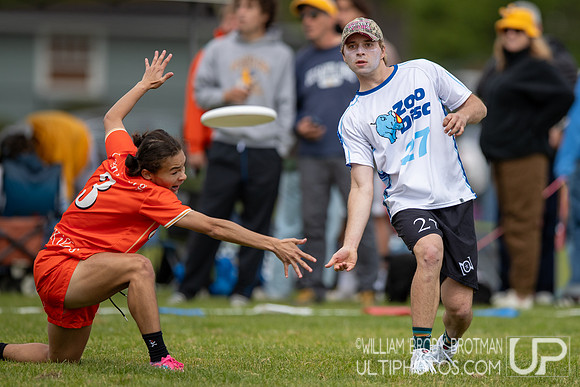 Day 1 of the USA Ultimate D-I College Championships