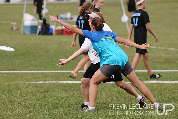 Sunday Women's Division - Touch of Grey v. Bitchmonkeys - 2009 Capital Sectionals