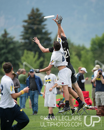 2012 USAU D-I College Championships Friday Action