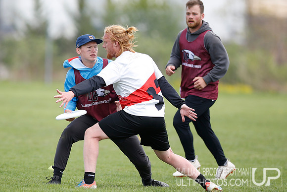 Day 2 of USA Ultimate 2022 D-III College Championships