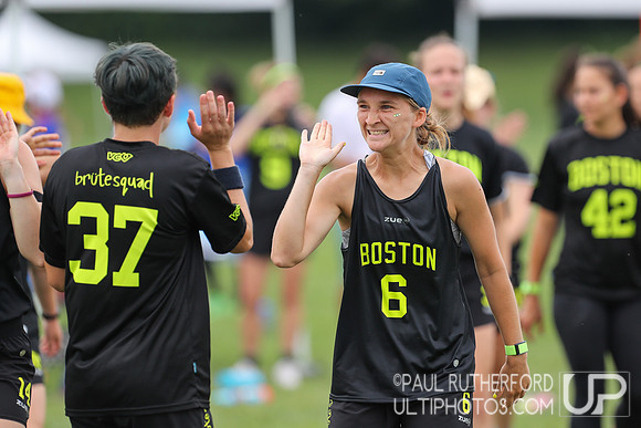 Boston Brutesquad and Tabby Rosa at the 2022 World Ultimate Club Championships