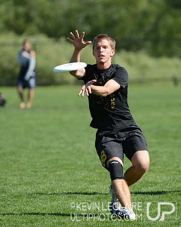 2012 USAU D-I College Championships Sunday Action