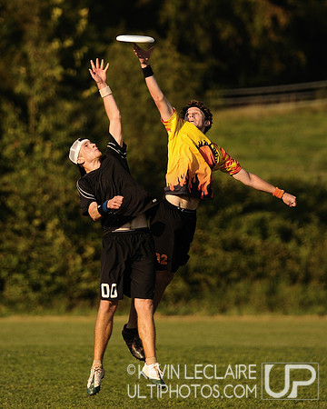 Saturday Elite Open division action -- Chesapeake Open 2010