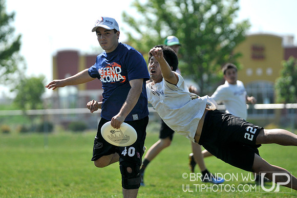 Saturday Open Pool Play & Crossovers - 2012 USAU D-III College Championships