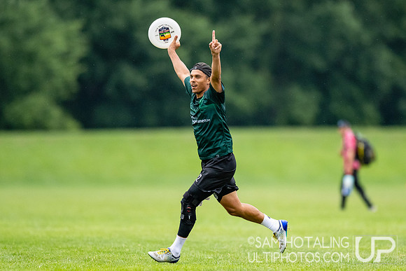 Gentle vs Guayota in pool play at World Ultimate Club Championships