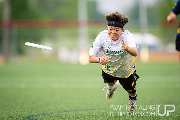 Pool play at USAU D1 College Championships