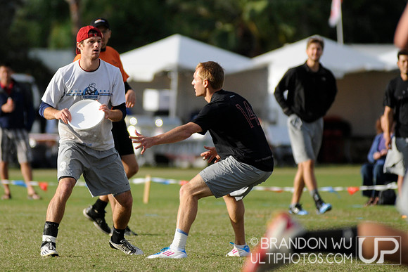 Open Finals - Revolver vs. Ironside - 2011 USAU Club Championships