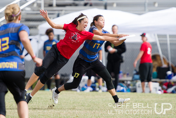 USAU_Nationals_2013_Sunday_20131020_113034_JBP11977