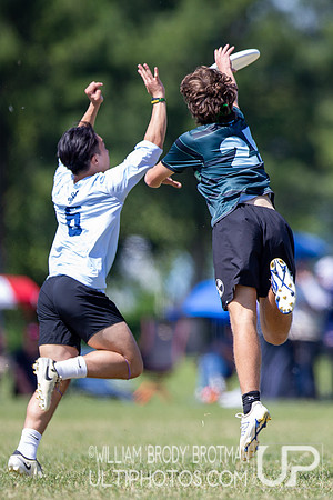 Day 2 of the USA Ultimate D-I College Championships