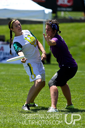 2012 USAU D-I College Championships Monday Women's Finals