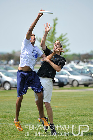 Sunday Open Bracket Play - 2012 USAU D-III College Championships