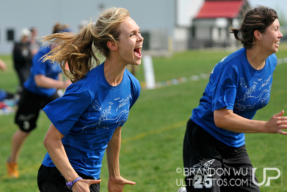 Sunday Women's Bracket Play - 2012 USAU D-III College Championships