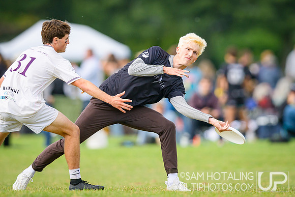 Pool play at USAU D-I College Championships