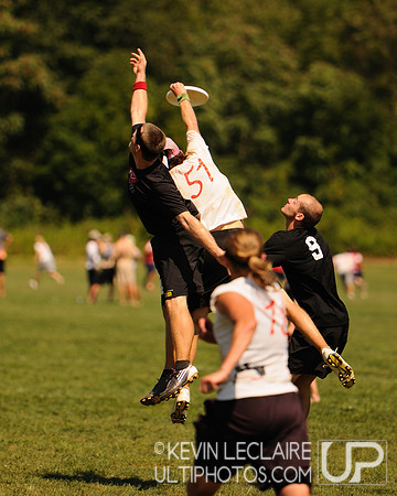 Sunday Elite Mixed Playoffs action -- Chesapeake Open 2010