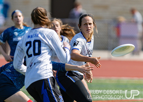 Milwaukee Monarchs vs Philadelphia Surge
