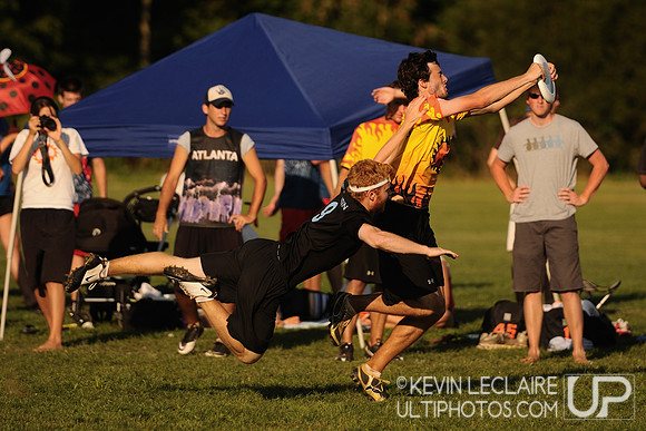 Saturday Elite Open division action -- Chesapeake Open 2010