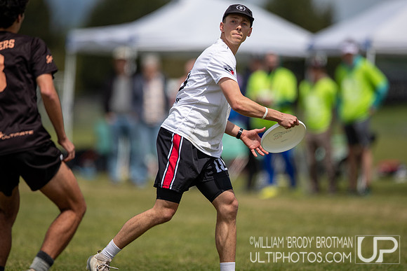 Day 1 of the USA Ultimate D-I College Championships