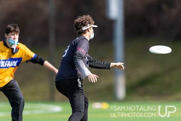 Youth ultimate frisbee at Seven Hills Invite