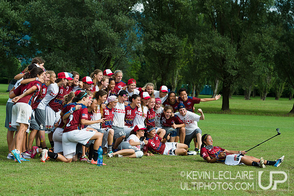 USA U19 Women and Austria U19 Women Team Photo