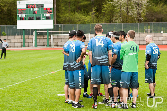 Riptide_Flamethrowers_20140427_145916_JBP02178