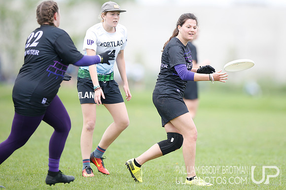 Day 1 of USA Ultimate 2022 D-III College Championships