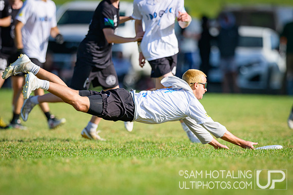 Pre-quarterfinals at USAU D-I College Championships