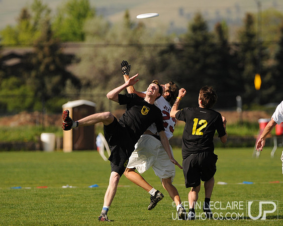 Friday 8:30am round -- 2011 USAU College Championships