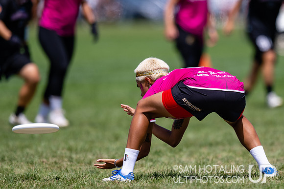 TOKYO Mavericks vs Revolution in quarterfinals at World Ultimate Club Championships