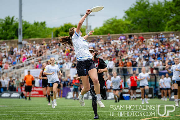 Finals at USAU DI College Championships