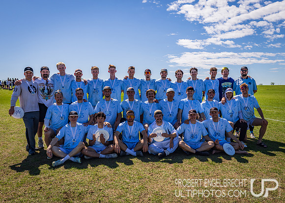 Edmonton, AB: Canadian Ultimate Seniors Championships 2025. Sund