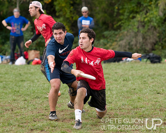 Round 3 Pool Play action from Patriot Games 2011.