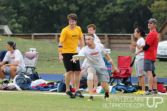 Sunday action at 2010 Capital Mixed Sectionals.