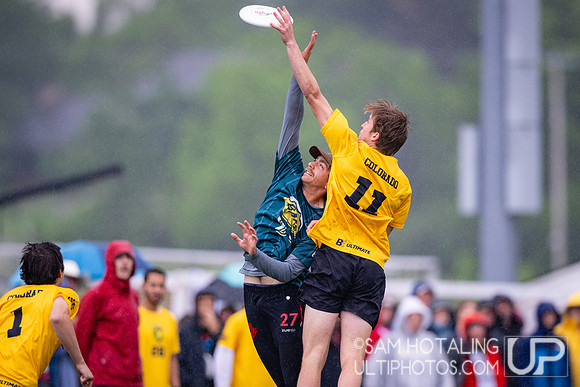 Semifinals at USAU DI College Championships