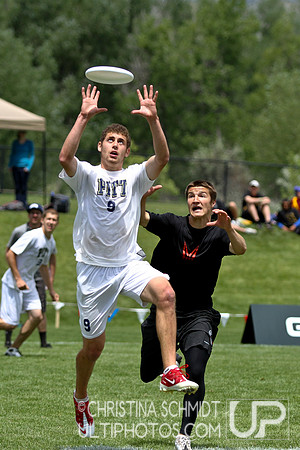 2012 USAU D-I College Championships Sunday Action