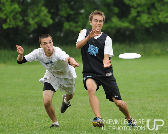 Sunday 10:30am Open Division Qtrs & Consolation Round -- 2011 High School Easterns