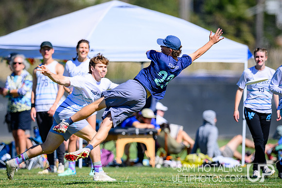 Hybrid vs MOONDOG during Club Championships at Surf Cup Sports Park