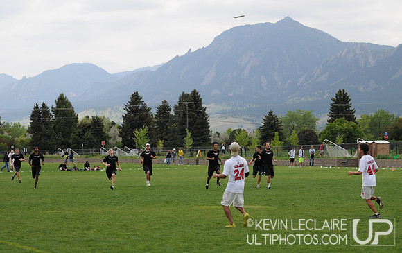 Saturday 12:30pm round -- 2011 USAU College Championships
