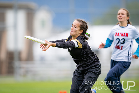 Pool play round IV at DiscNW Spring Reign