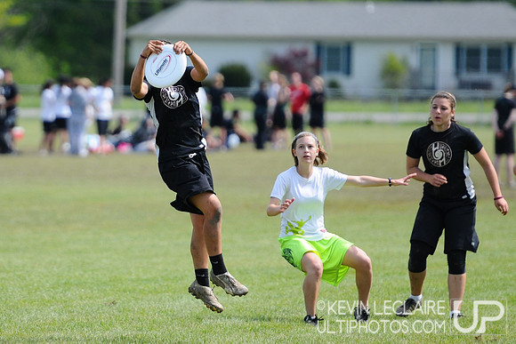 2010 UPA High School Girls Eastern Championship Finals -- Amherst vs. YHB