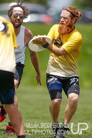 Day 2 of 2022 USA Ultimate Masters Championships