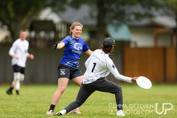 Sunday full coverage from USAU D-IIII College Championships: Round 2