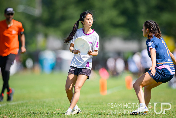 Saturday pool play at USAU D-I College Championships