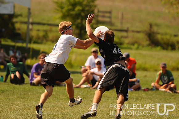 Sunday Elite Open Playoff action -- Chesapeake Open 2010