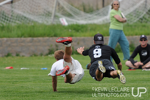 Saturday 12:30pm round -- 2011 USAU College Championships