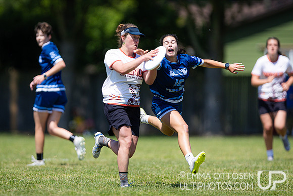 Saturday full coverage from USAU D-I College Championships, North Carolina vs Pennsylvania